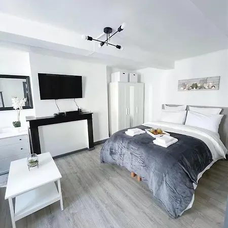 Le Refuge Des Places 26m² Hyper Centre