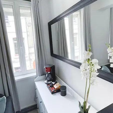 Le Refuge Des Places 26m² Hyper Centre *